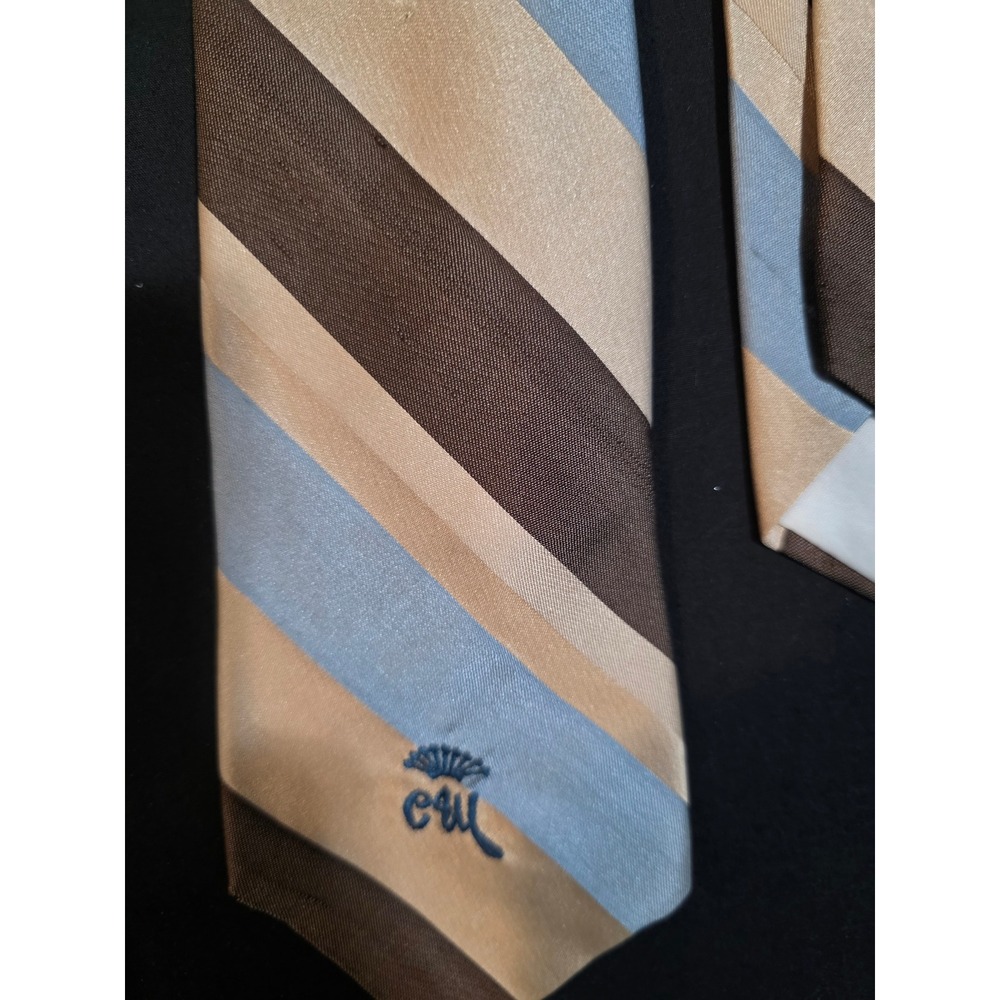 Vintage Countess Mara Necktie - Picture 2 of 5
